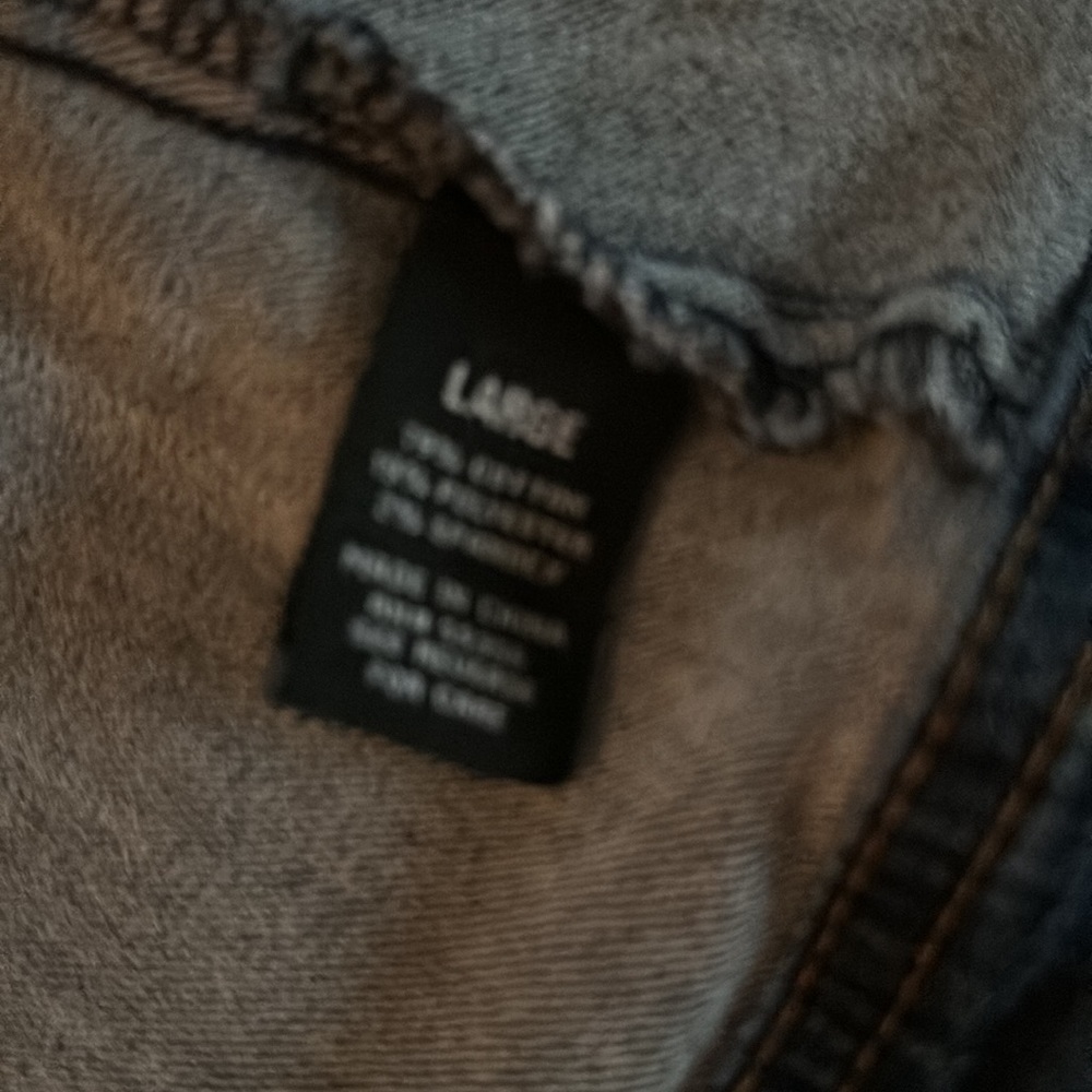 Jean jacket - Picture 3 of 3
